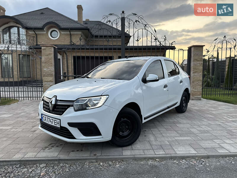 Седан Renault Logan 2017 в Умани