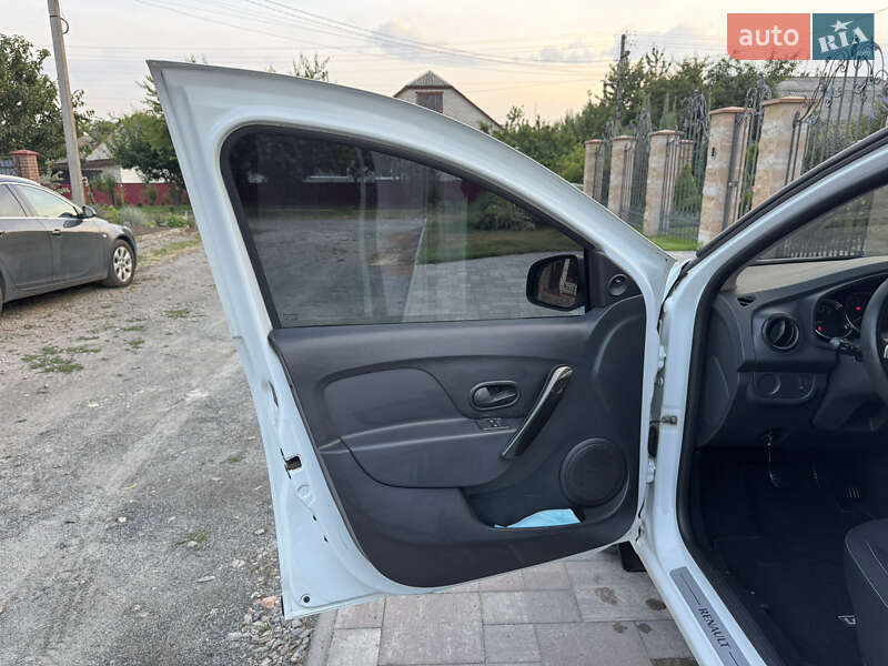 Седан Renault Logan 2017 в Умани