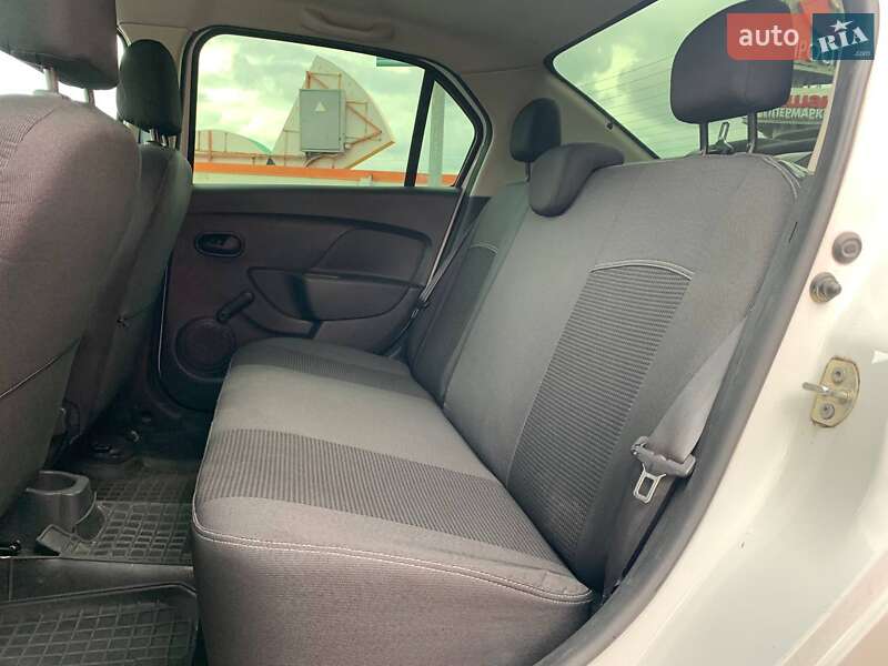 Седан Renault Logan 2020 в Киеве