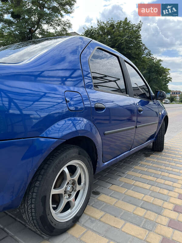 Седан Renault Logan 2009 в Кропивницком