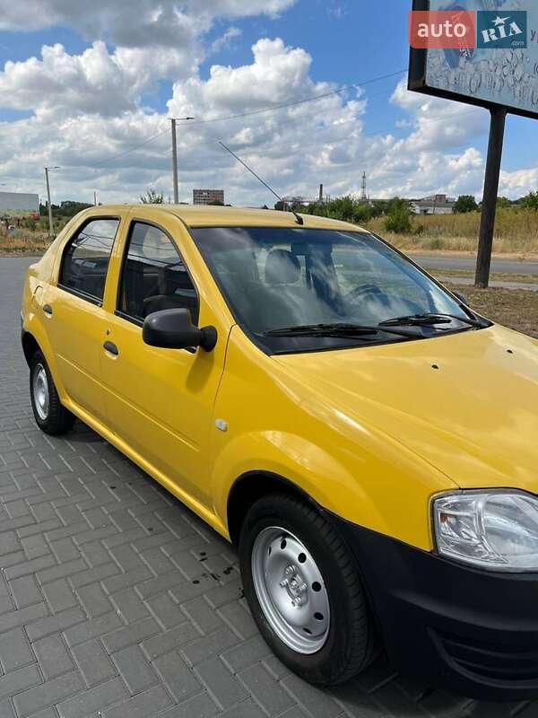 Renault Logan 2009