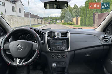 Седан Renault Logan 2016 в 