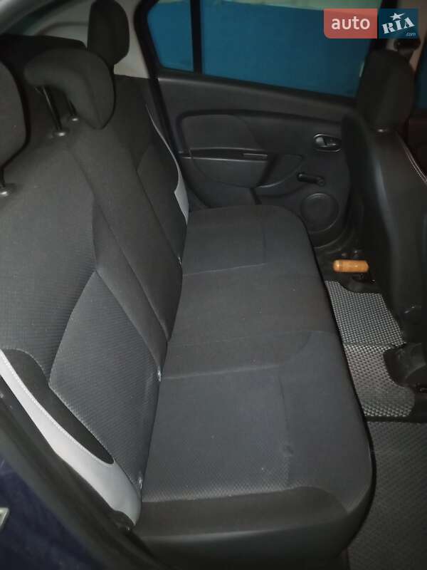 Седан Renault Logan 2014 в Киеве