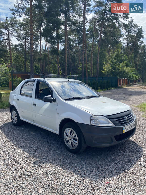 Renault Logan 2011