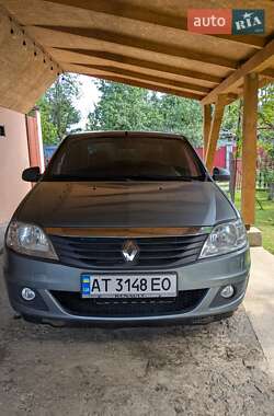 Седан Renault Logan 2011 в Ивано-Франковске