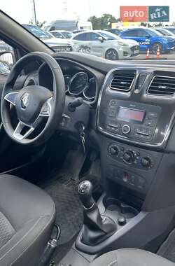 Седан Renault Logan 2019 в 