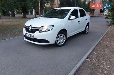 Седан Renault Logan 2016 в Днепре