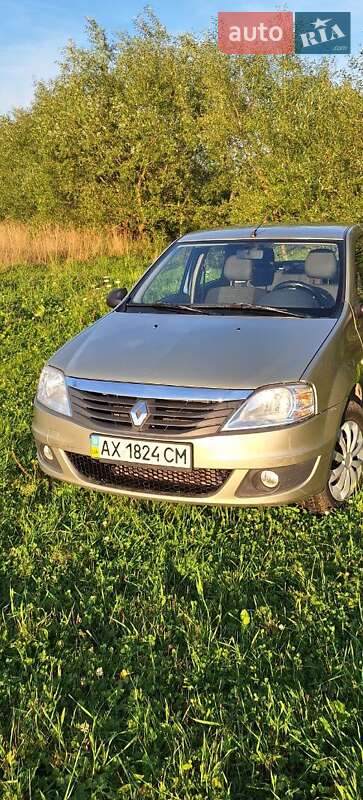 Седан Renault Logan 2011 в Турці