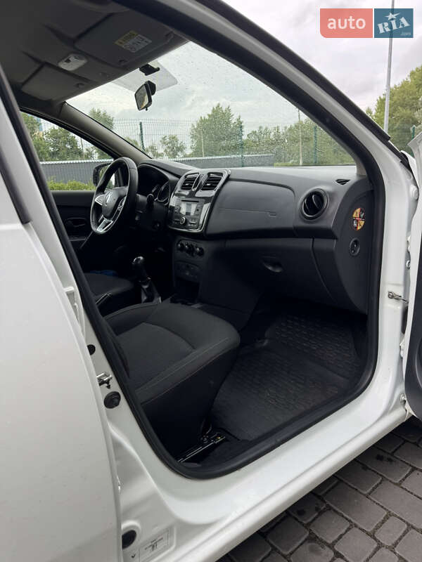 Универсал Renault Logan 2017 в Каменском фото 9 Универсал Renault Logan 2017 в Каменском