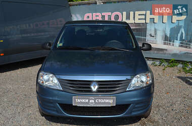 Седан Renault Logan 2010 в 