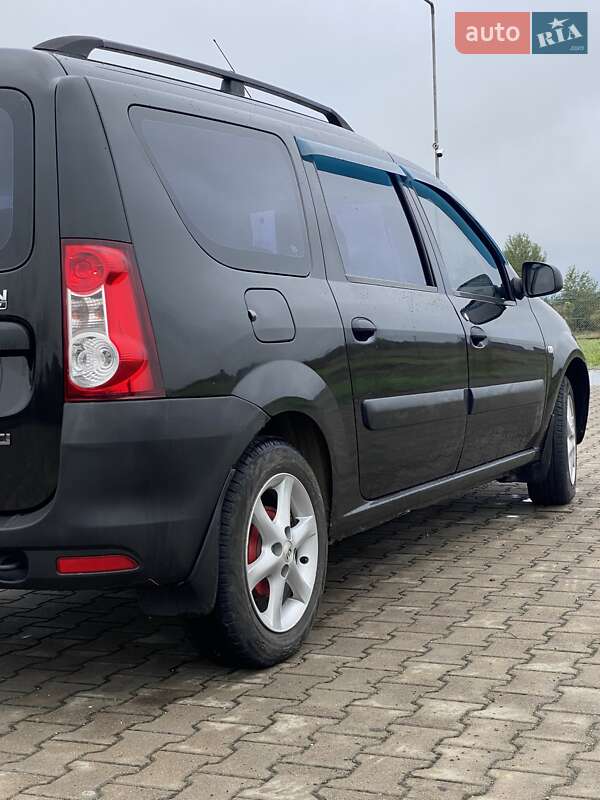 Универсал Renault Logan 2009 в Тячеве