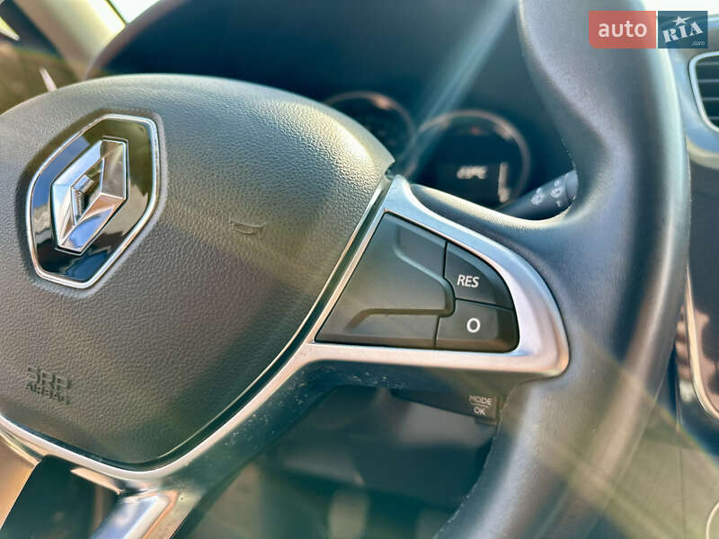 Седан Renault Logan 2017 в Одессе