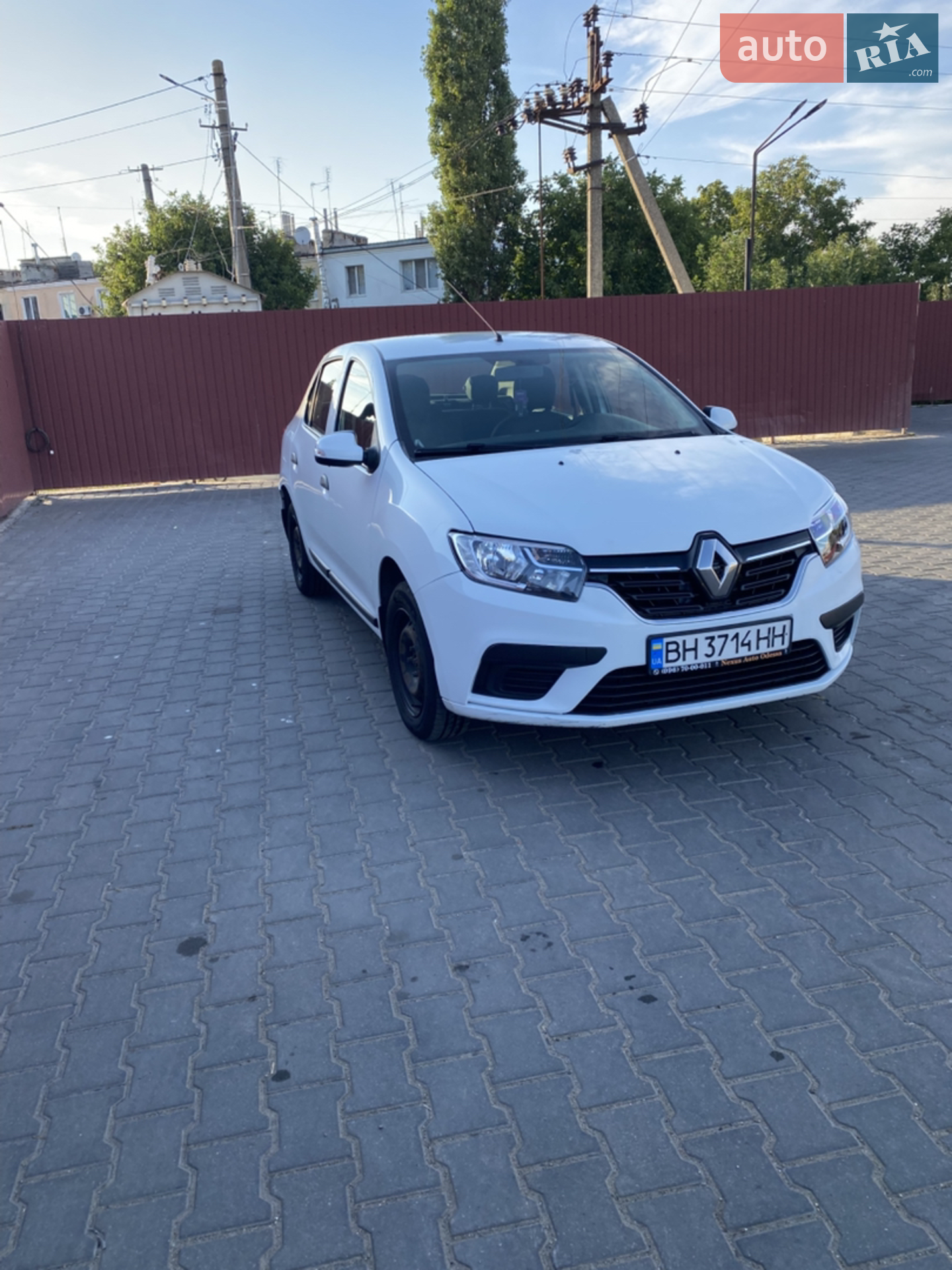 2017 Renault Logan - мініатюра 12