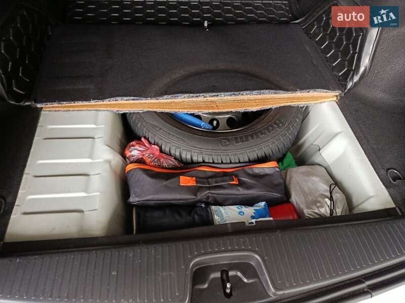 Універсал Renault Logan 2014 в Нікополі