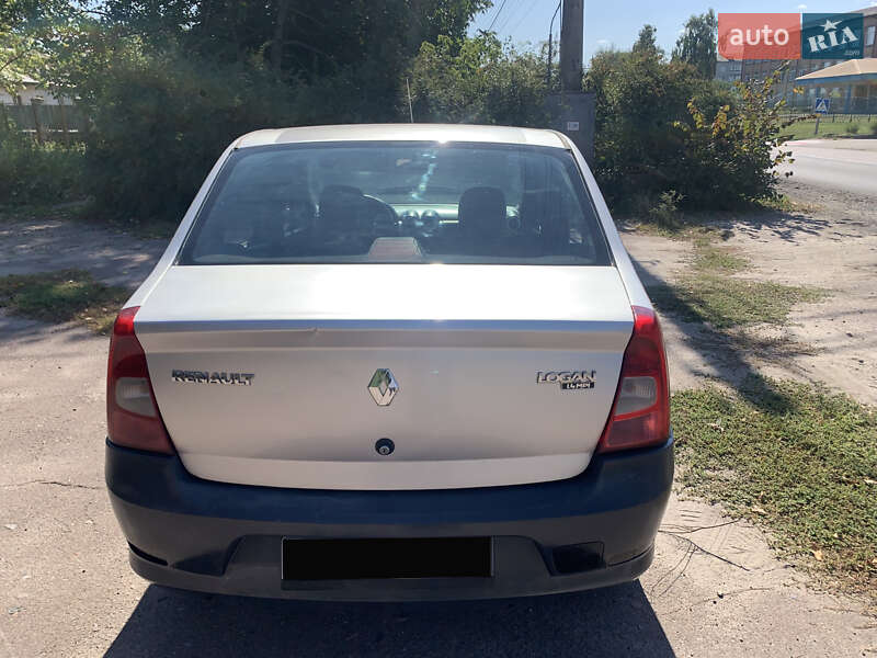 Седан Renault Logan 2011 в Переяславі