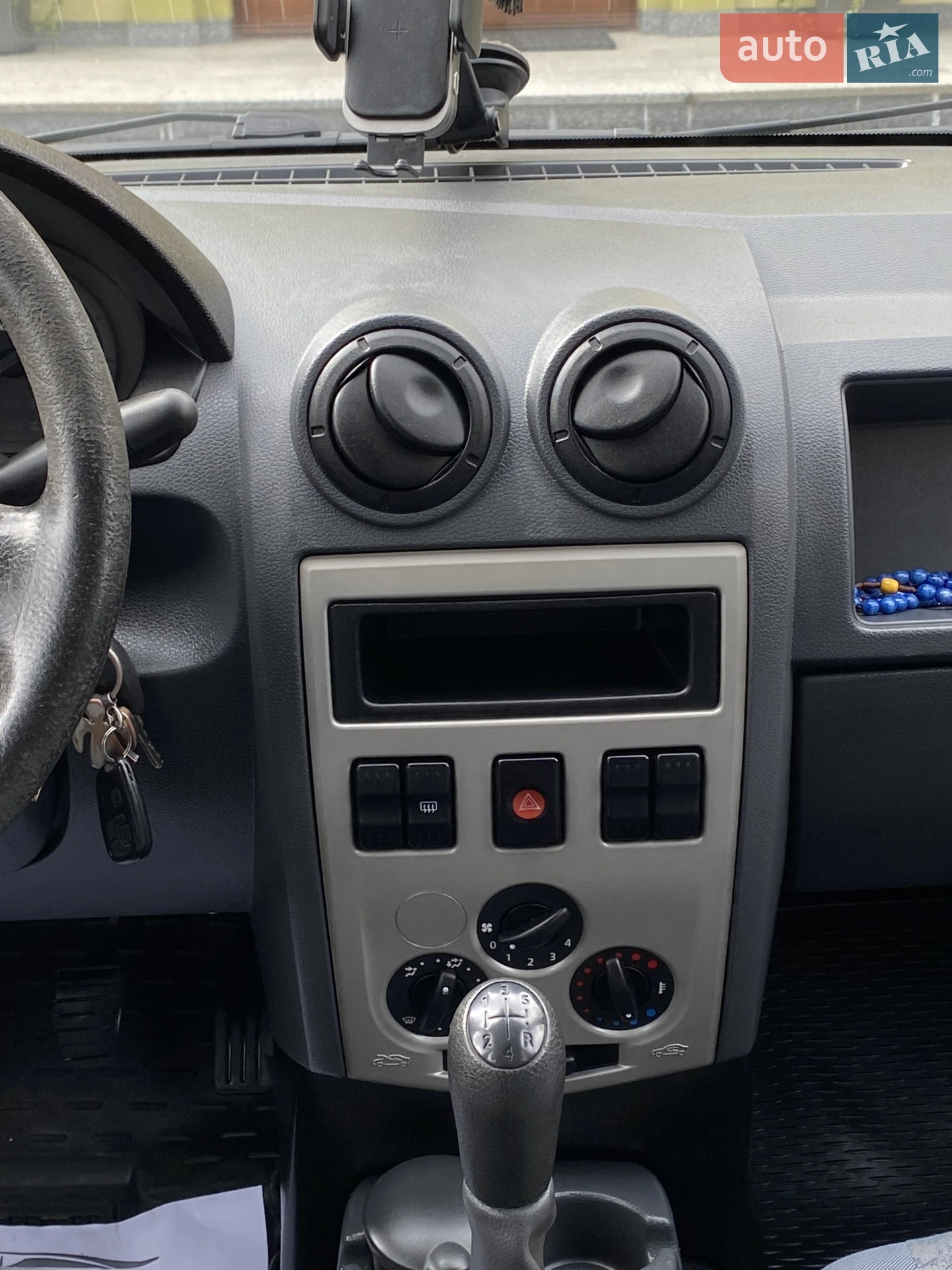2010 Renault Logan - мініатюра 15