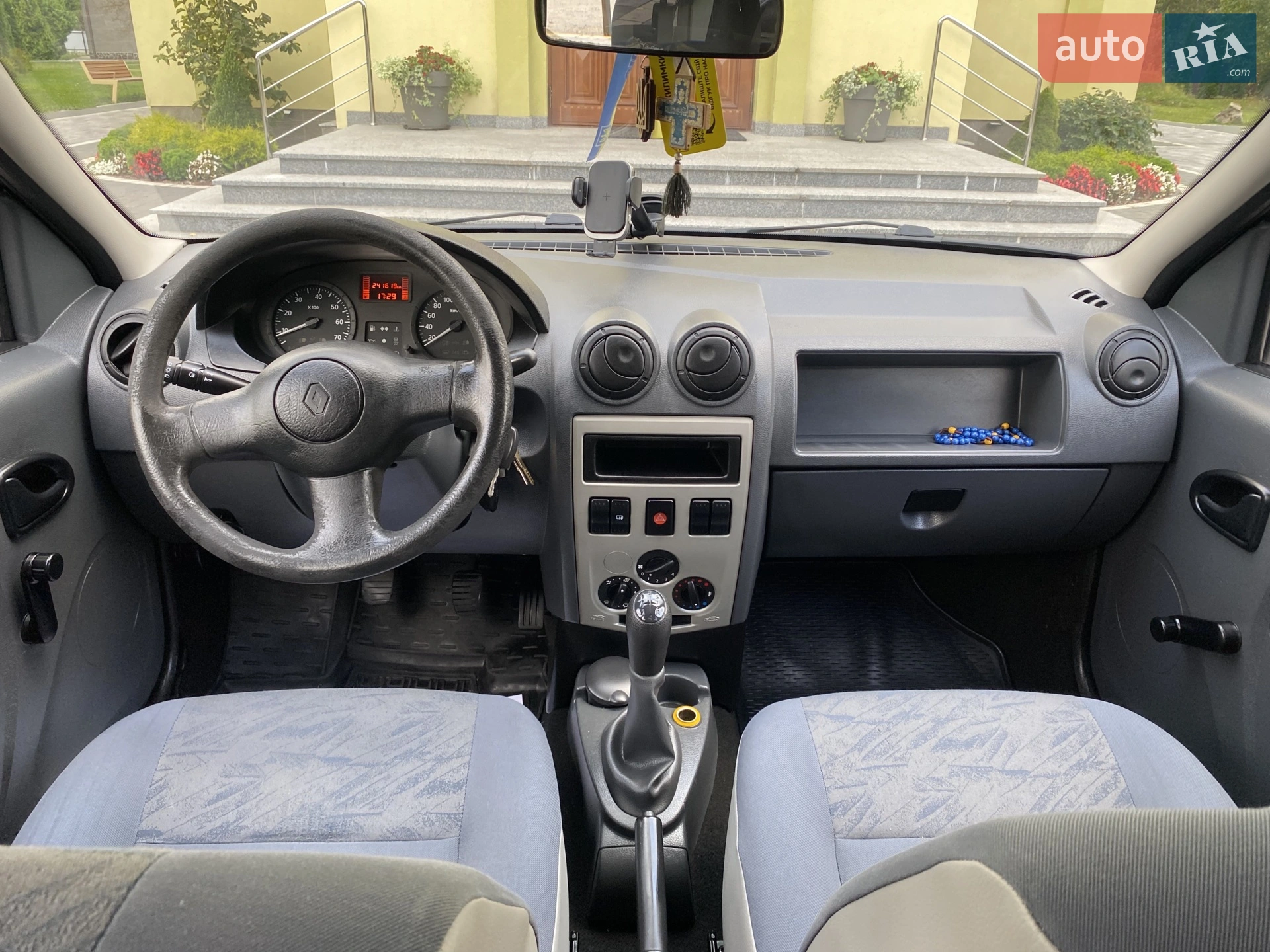 2010 Renault Logan - мініатюра 14