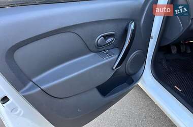 Седан Renault Logan 2019 в 