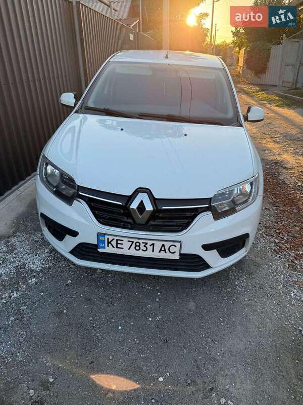 Renault Logan 2017