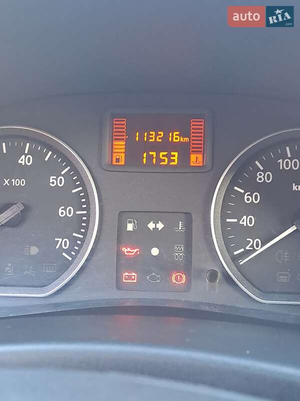 Седан Renault Logan 2010 в Хмельницькому фото 2 Седан Renault Logan 2010 в Хмельницькому