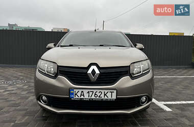 Седан Renault Logan 2014 в 