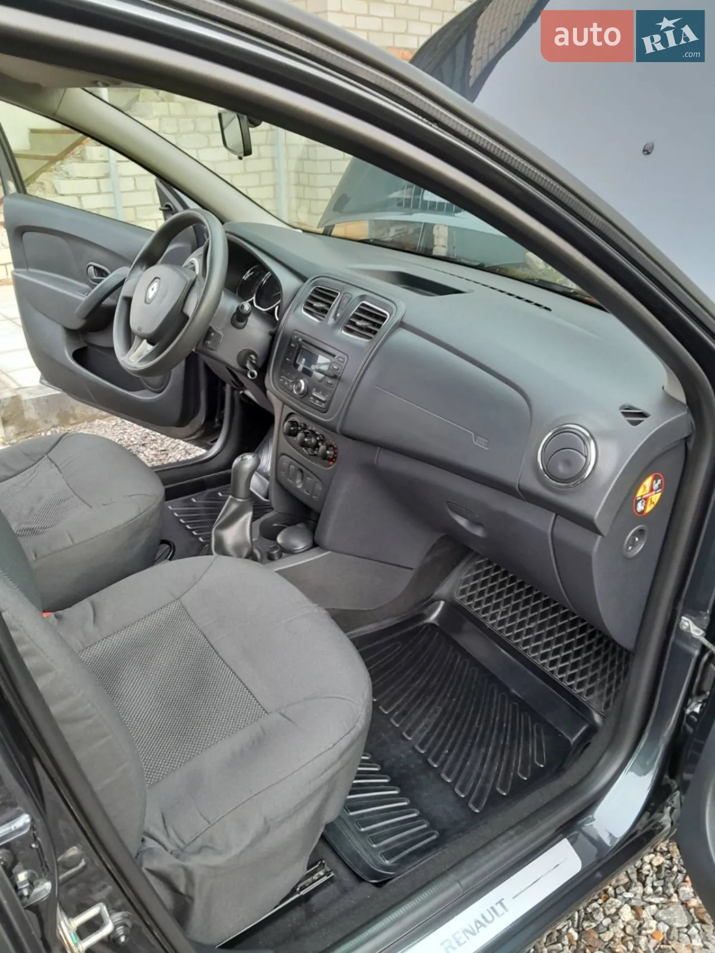 2016 Renault Logan - мініатюра 3
