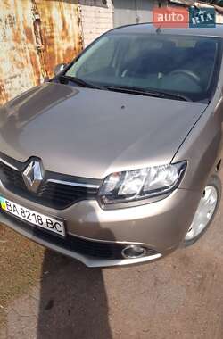Седан Renault Logan 2014 в Александрие