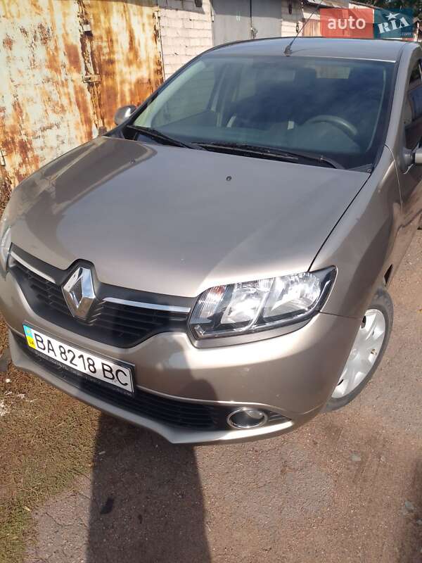 Renault Logan 2014 Renault Logan 2014