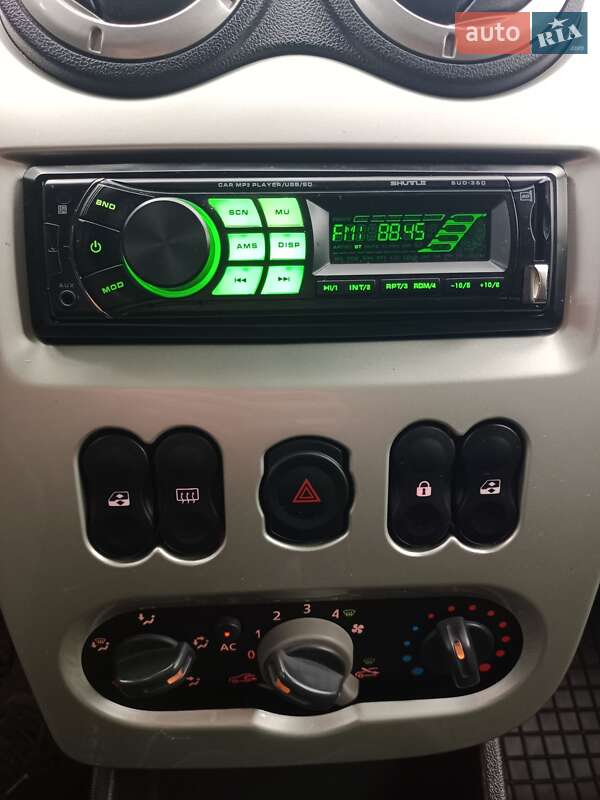 Седан Renault Logan 2011 в Полтаве фото 39 Седан Renault Logan 2011 в Полтаве