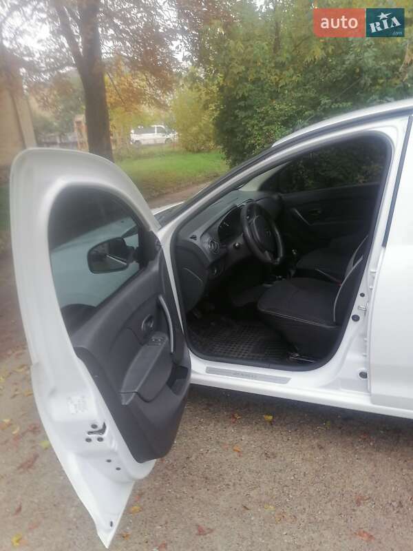 Седан Renault Logan 2013 в Боярке фото 15 Седан Renault Logan 2013 в Боярке