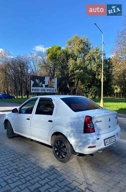 Седан Renault Logan 2011 в Ужгороді