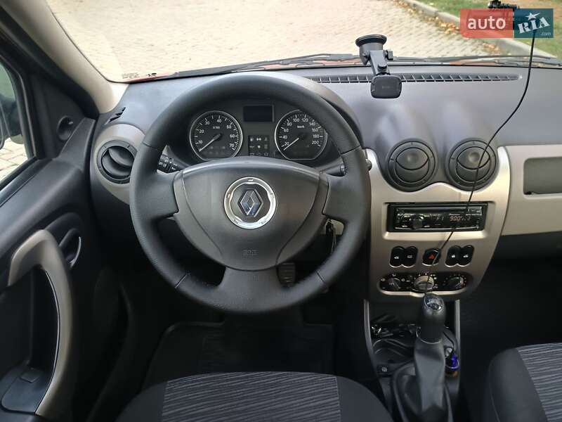 Седан Renault Logan 2011 в Харькове фото 12 Седан Renault Logan 2011 в Харькове