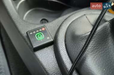 Седан Renault Logan 2011 в 