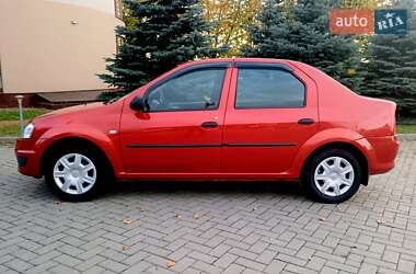 Седан Renault Logan 2011 в 