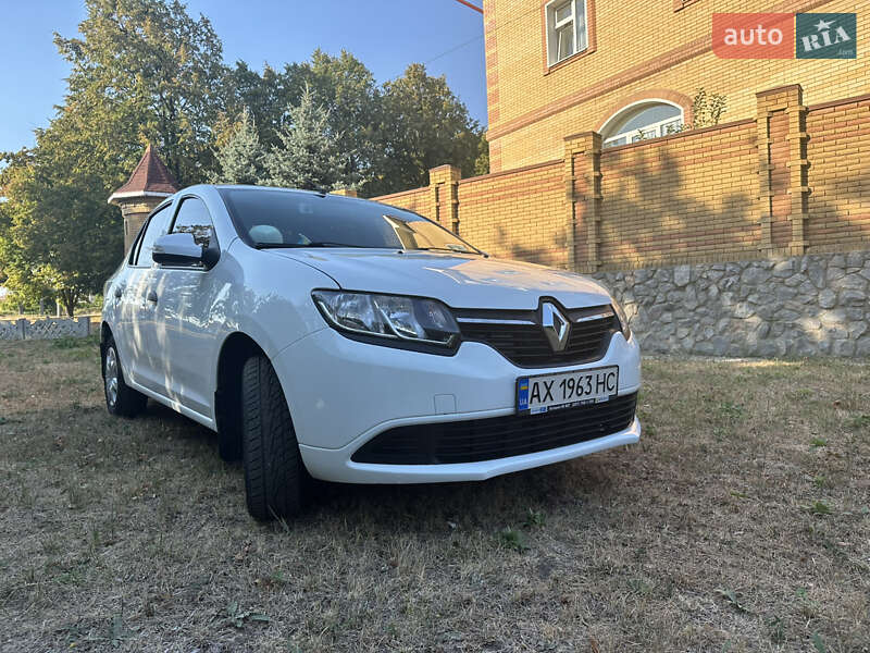 Седан Renault Logan 2015 в Харькове