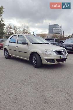 Седан Renault Logan 2012 в Днепре