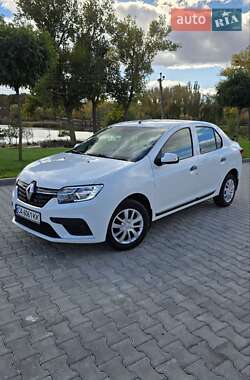 Седан Renault Logan 2021 в 