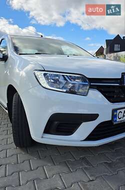 Седан Renault Logan 2021 в 