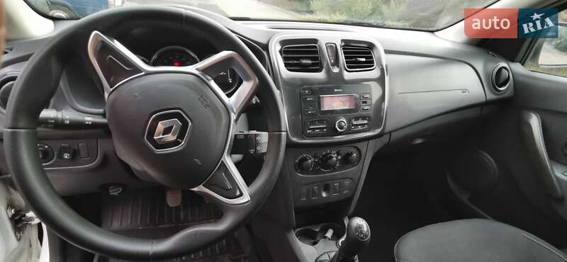 Седан Renault Logan 2019 в Гадяче