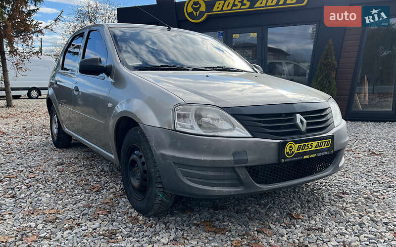 Renault Logan 2010