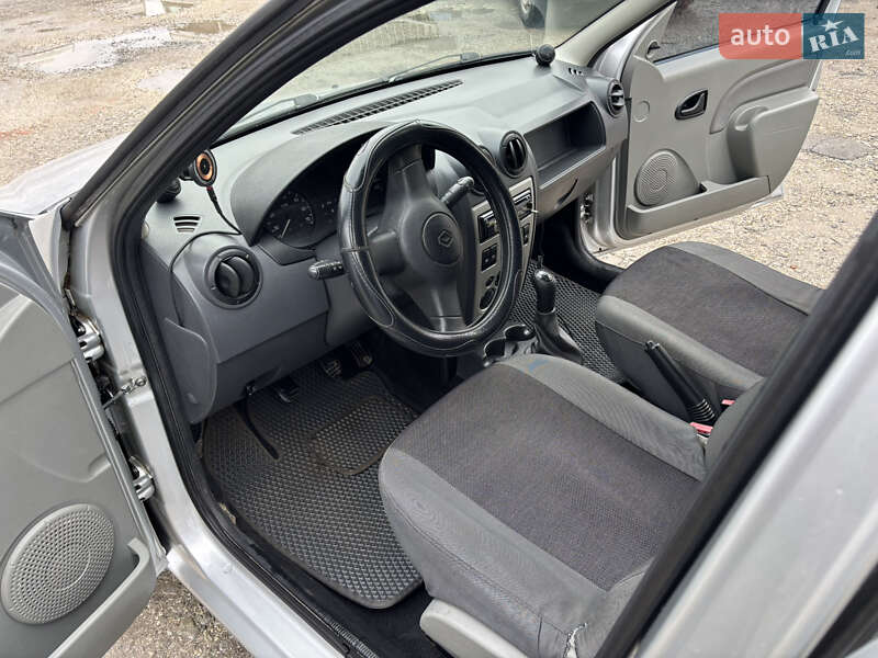 Універсал Renault Logan 2010 в Кам'янець-Подільському фото 21 Універсал Renault Logan 2010 в Кам'янець-Подільському