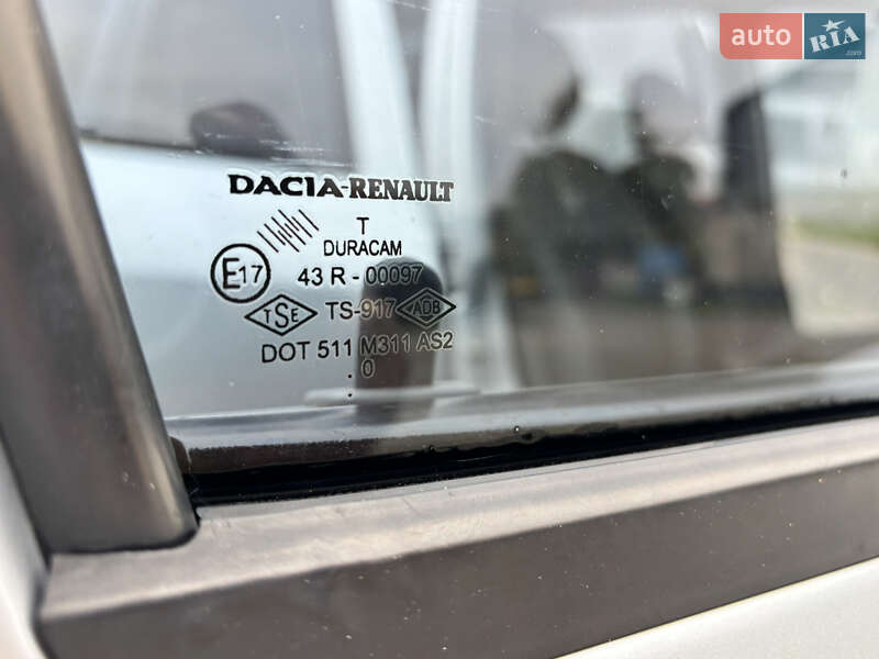 Універсал Renault Logan 2010 в Кам'янець-Подільському фото 39 Універсал Renault Logan 2010 в Кам'янець-Подільському