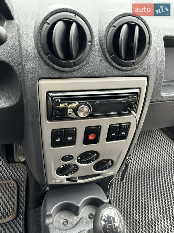 Універсал Renault Logan 2010 в Кам'янець-Подільському фото 46 Універсал Renault Logan 2010 в Кам'янець-Подільському