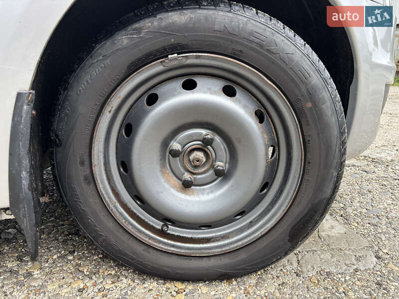 Універсал Renault Logan 2010 в Кам'янець-Подільському фото 57 Універсал Renault Logan 2010 в Кам'янець-Подільському