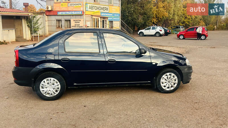 Седан Renault Logan 2013 в Кривом Роге фото 6 Седан Renault Logan 2013 в Кривом Роге