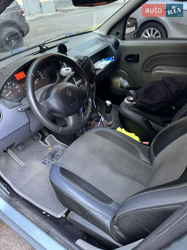 Универсал Renault Logan 2010 в Днепре фото 9 Универсал Renault Logan 2010 в Днепре