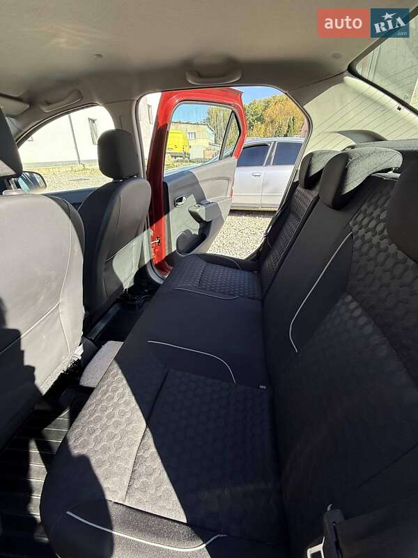 Седан Renault Logan 2013 в Надворной фото 17 Седан Renault Logan 2013 в Надворной