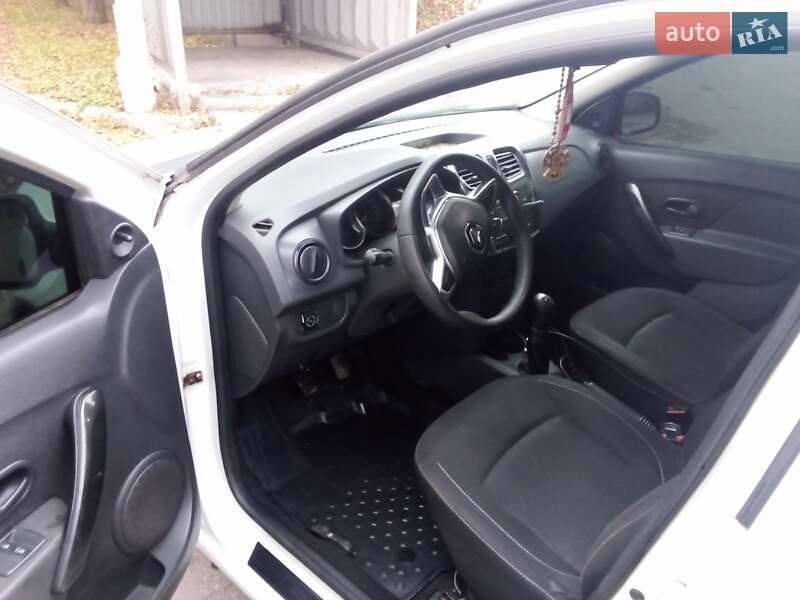 Седан Renault Logan 2018 в Славянске