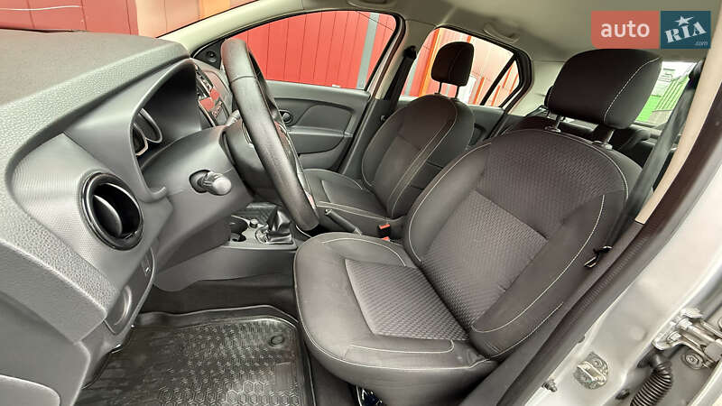 Седан Renault Logan 2017 в Киеве фото 20 Седан Renault Logan 2017 в Киеве