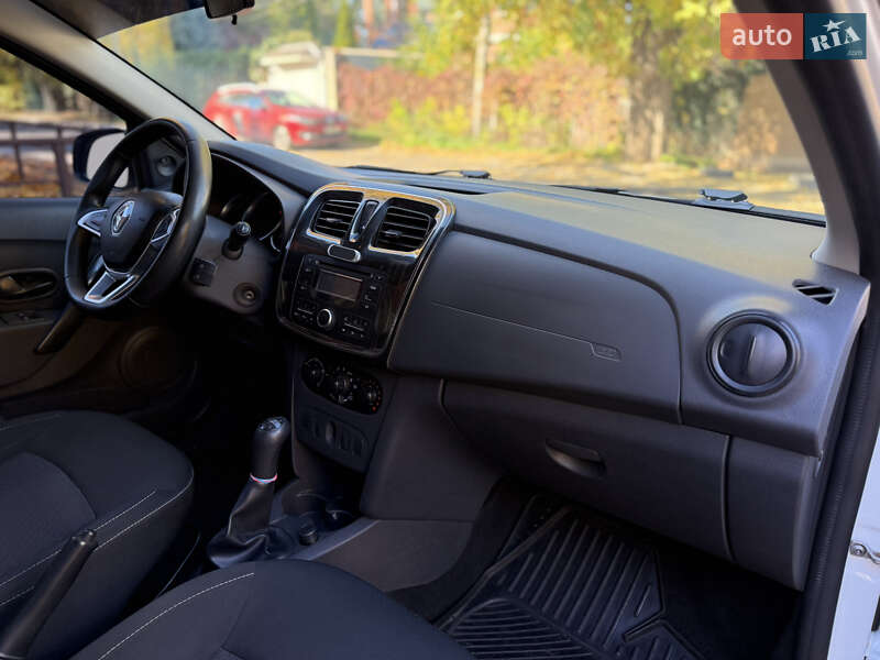 Седан Renault Logan 2017 в Одесі фото 14 Седан Renault Logan 2017 в Одесі